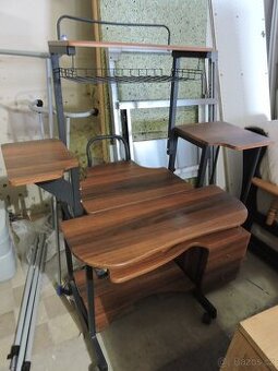 Počítačový stolek