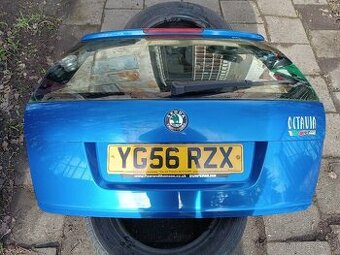 Skoda Octavia 2 combi facelift - páté dveře, viko kufru