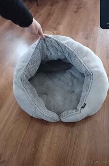 Pelíšek, kukaň. Zn. Trixie - 1