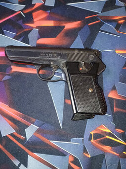 Pistole ČZ 70 - 1