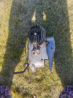 Motor Manet M90 dvoupíst + koleno – cena dohodou / výměna