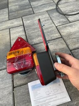 Prodám zadní světla pro přívěsný vozik