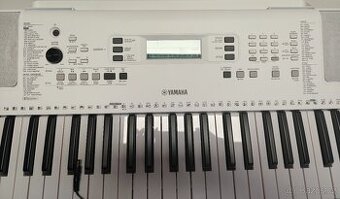 Digitální piano Yamaha EZ 300, stav nové