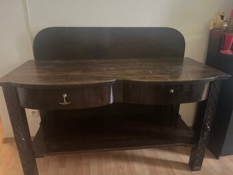 Nábytek - psací stůl