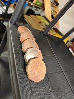 Víčko nádrže jawa