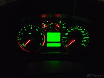 Budíky Ford benzín velký dispej