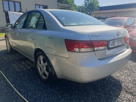 Hyundai Sonata, AUTOMAT horší řazení- Praha 10