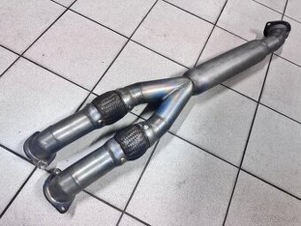 Titanový Y pipe s náhradami katal. Armytrix Nissan GT-R R35