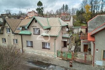 Prodej rodinného domu se zahradou a samostatnou garáží v obc