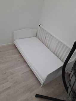 Dětská rostoucí postýlka