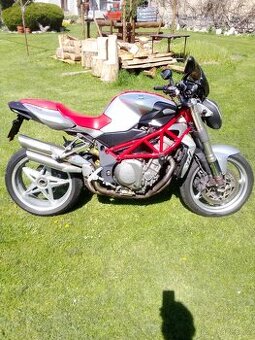 MV Agusta Brutale 910
