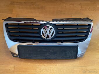 Passat B6 maska
