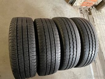 prodám letní pneumatiky 215/65/16C Pirelli a Goodyear sada