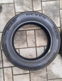 Pneu 185/60 r15 zimní Nexen