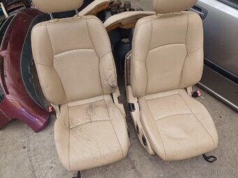 Kompletní interiér na Mercedes w203