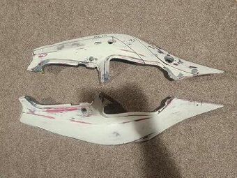 Podsedlove plasty Kawasaki ZXR 750 J