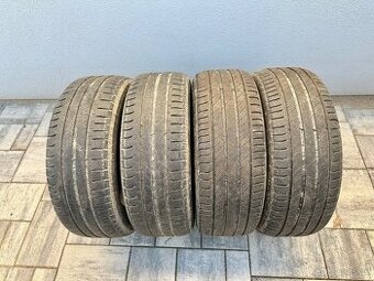 SADA pneu 205/55 R16. - 4kusy za 1000,-Kč