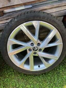 Prodám sadu zimních hliníkových kol VEGA 205/45 R18.