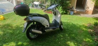 Skútr HONDA 125 NES
