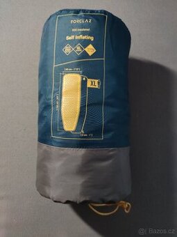Samonafukovací karimatka Forclaz – třísezónní