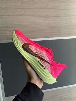 Nike Pegasus Plus, HV3022-600