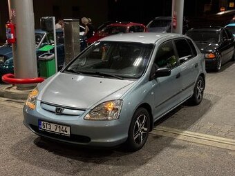 Honda Civic VII 1.4i 66kW, klima, tažné, nová STK