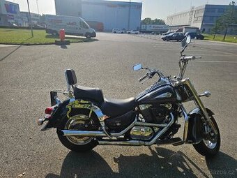 Suzuki Intruder 1500 VLC