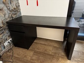 Psací stůl IKEA MALM
