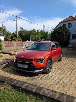 Kia Niro 2023 hybrid přenechám leasing
