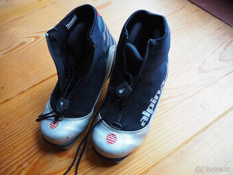 Dětské běžkařské boty vel. 34