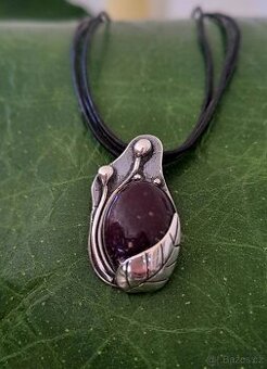 Stříbrný náhrdelník