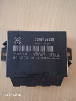 Passat b6 jednotka parkovacich senzoru