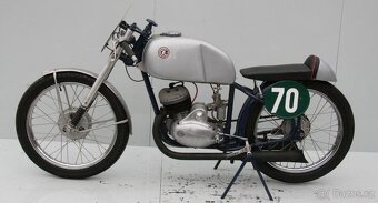 Motocykl čz závodní