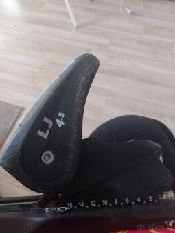 Dětské lyže a přeskáče