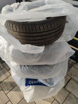 Nové letní Nexen 215/45 R17