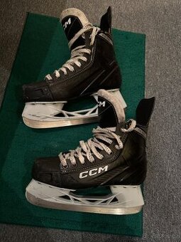 Lední brusle ccm vel 38.5