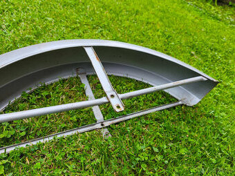 Přední blatník ČZ 175/477, 125/476  - ULOŽENKA