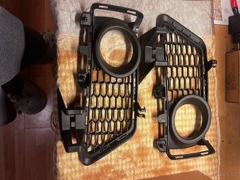 Atrapa Grilu mlhových světel pro BMW F30/31 M paket