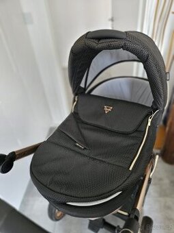 Kočárek Junama Mirror