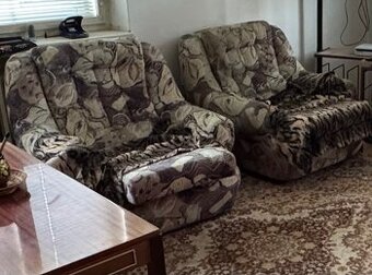 Daruji za odvoz 2 křesla a pohovku