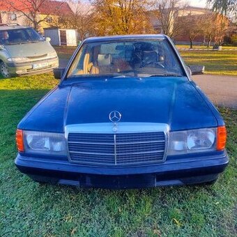 Mercedes Benz 190E - 1
