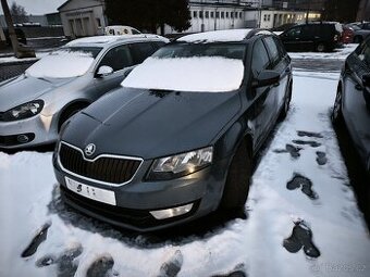 Škoda Octavia III 2,0 TDi motor CKF lak F7Y