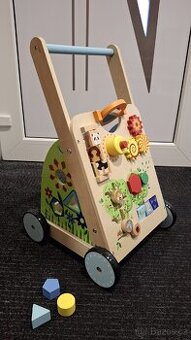 Dřevěné chodítko