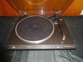 gramofon TECHNICS SL-B210