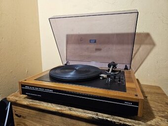 TESLA NC 420 HiFi gramofon