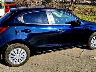 Mazda 2,1.5 66 kw servisní historie