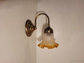 stará mosazná lampa, lampička, stínidlo skleněný zvonek