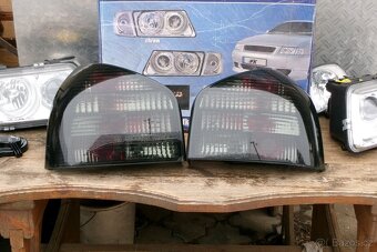 AUDI A3 8L -  zadní kouřová světla