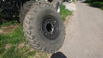 kola - pneu 12-18. Vhodná na v3s, Ifa. 2 kusy