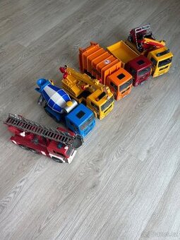 Bruder MAN hasiči, míchačka, jeřáb, odtahovka, sklapecka